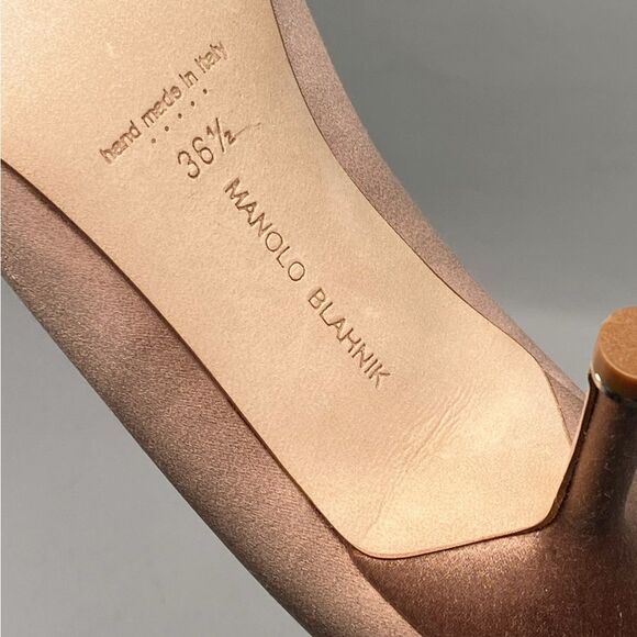 Manolo Blahnik Hangisi 70 Embellished Satin Pumps size 36.5 - Picture 13 of 13